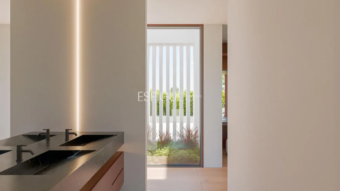 Villa d’obra nova en venda al Golf Masía Bach