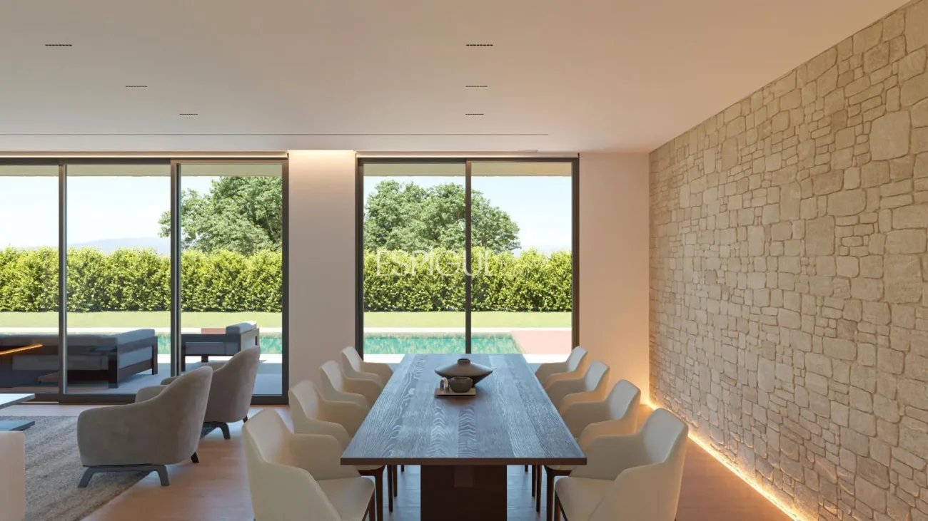 Villa d’obra nova en venda al Golf Masía Bach