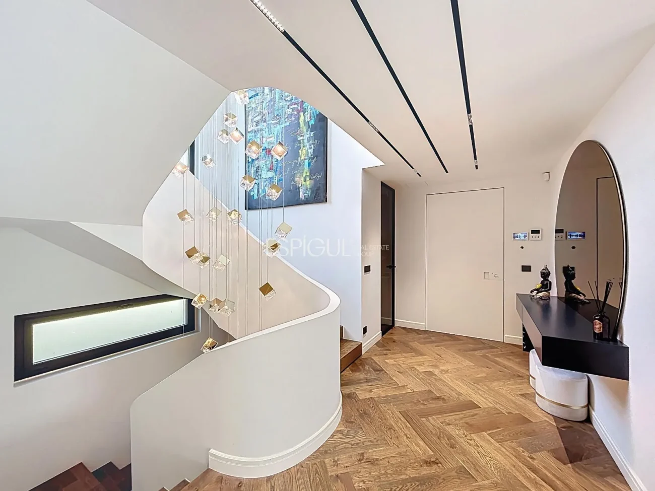 Villa exclusive avec piscine, jardin et finitions de luxe authentique