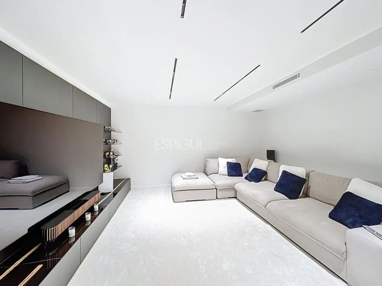 Villa exclusive avec piscine, jardin et finitions de luxe authentique