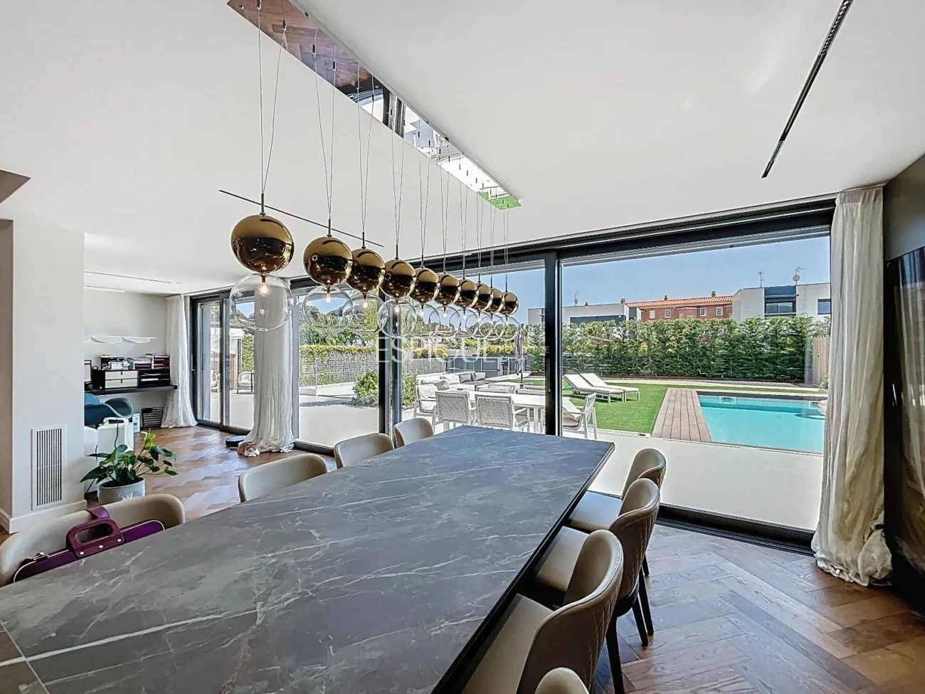 Villa exclusive avec piscine, jardin et finitions de luxe authentique
