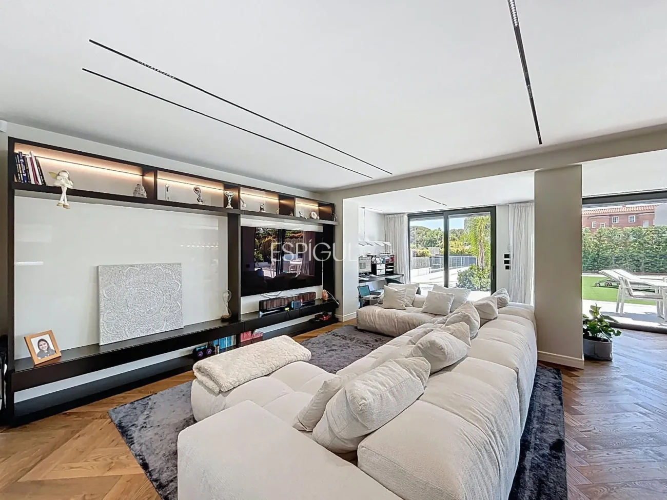 Villa exclusive avec piscine, jardin et finitions de luxe authentique