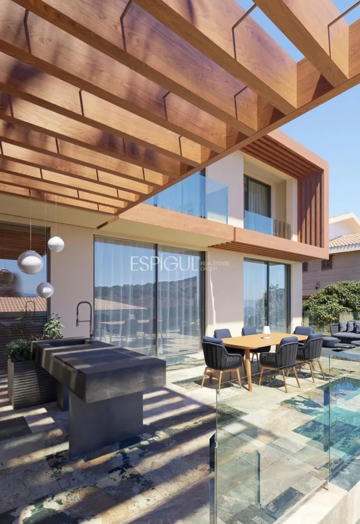 Impressive villa with all amenities in a premium setting