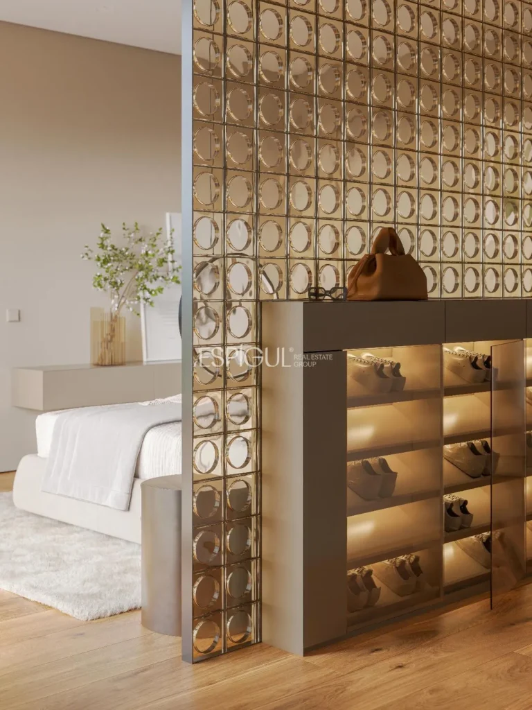 Impressive villa with all amenities in a premium setting