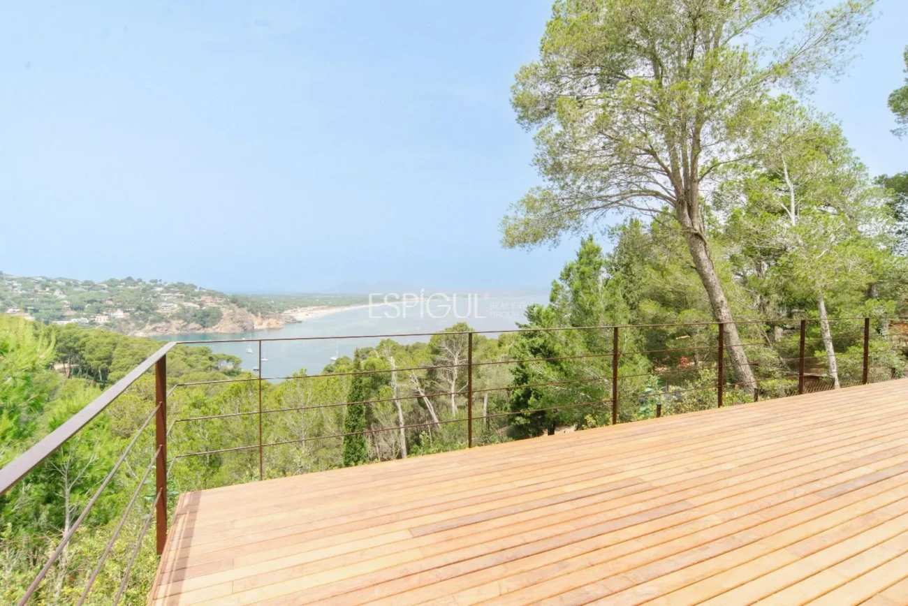 Luxury Villas with Sea Views in Begur