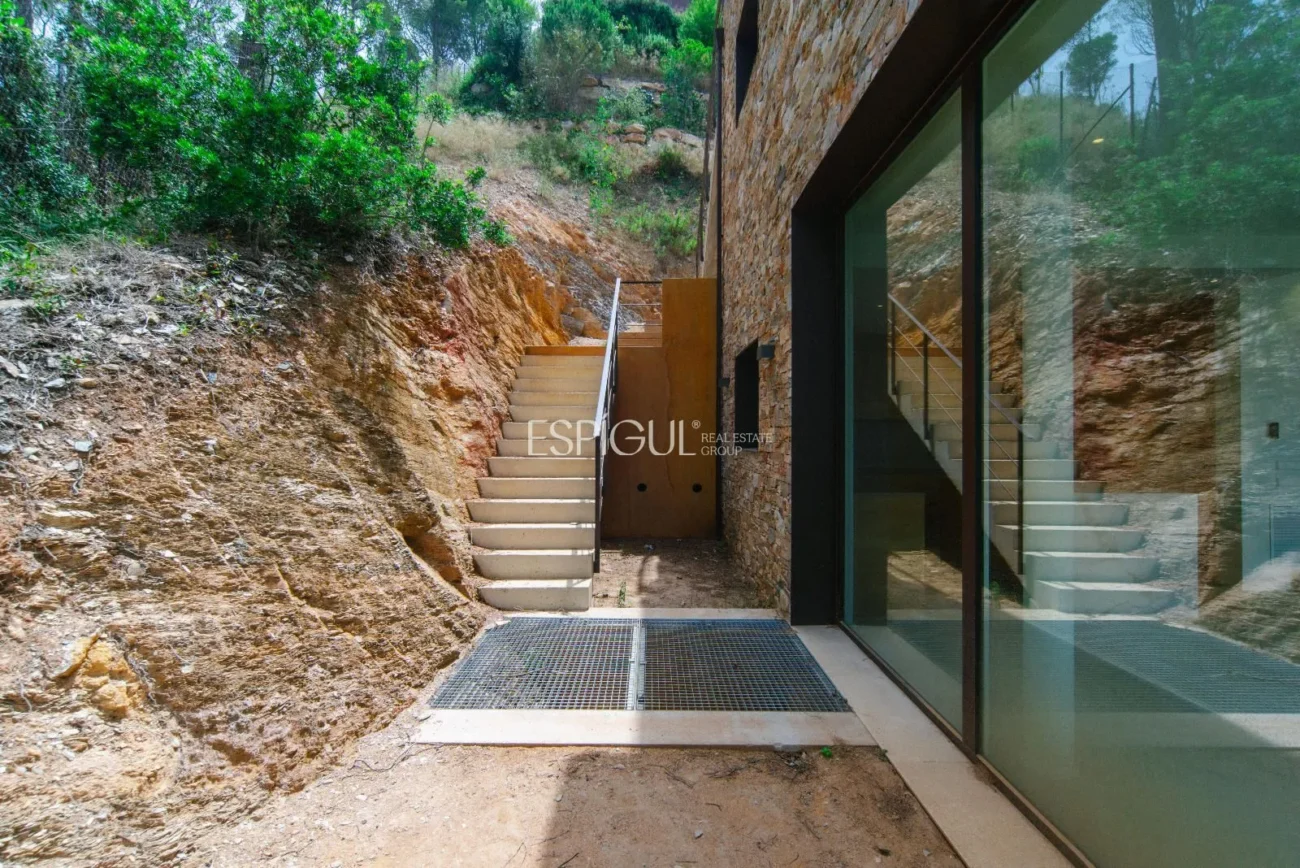 Luxury Villas with Sea Views in Begur