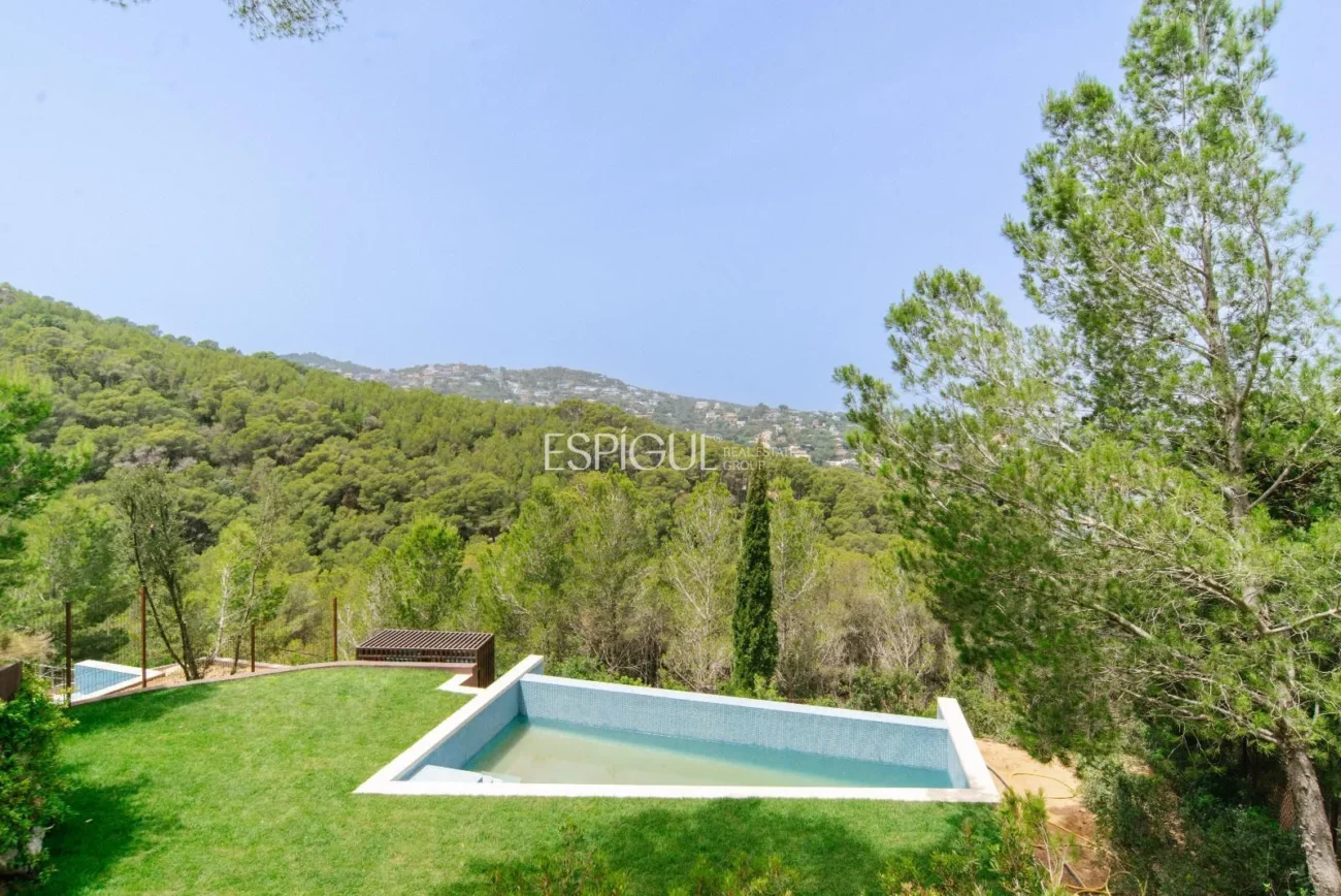 Luxury Villas with Sea Views in Begur
