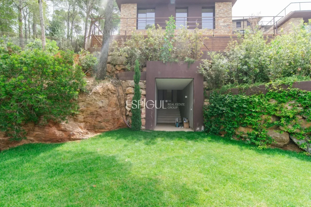 Luxury Villas with Sea Views in Begur