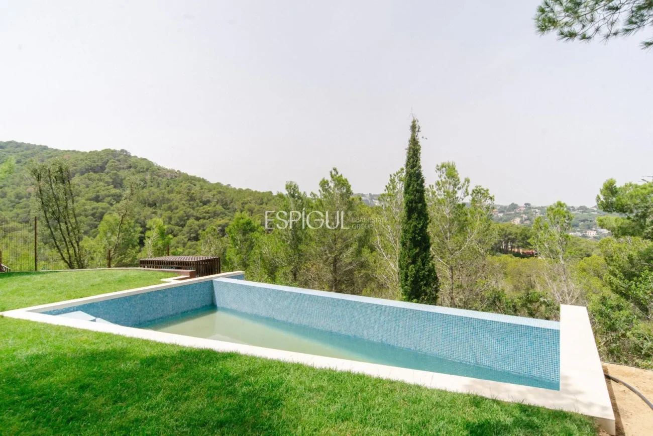 Villas de luxe avec vue sur la mer à Begur