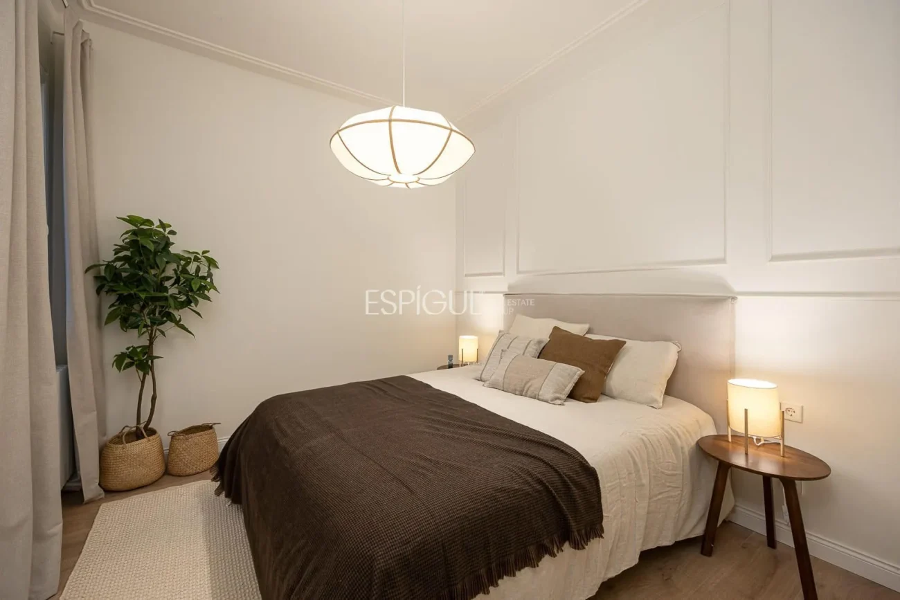 Logement exclusif avec une essence classique et un confort contemporain au cœur de l&rsquo;Eixample Dret