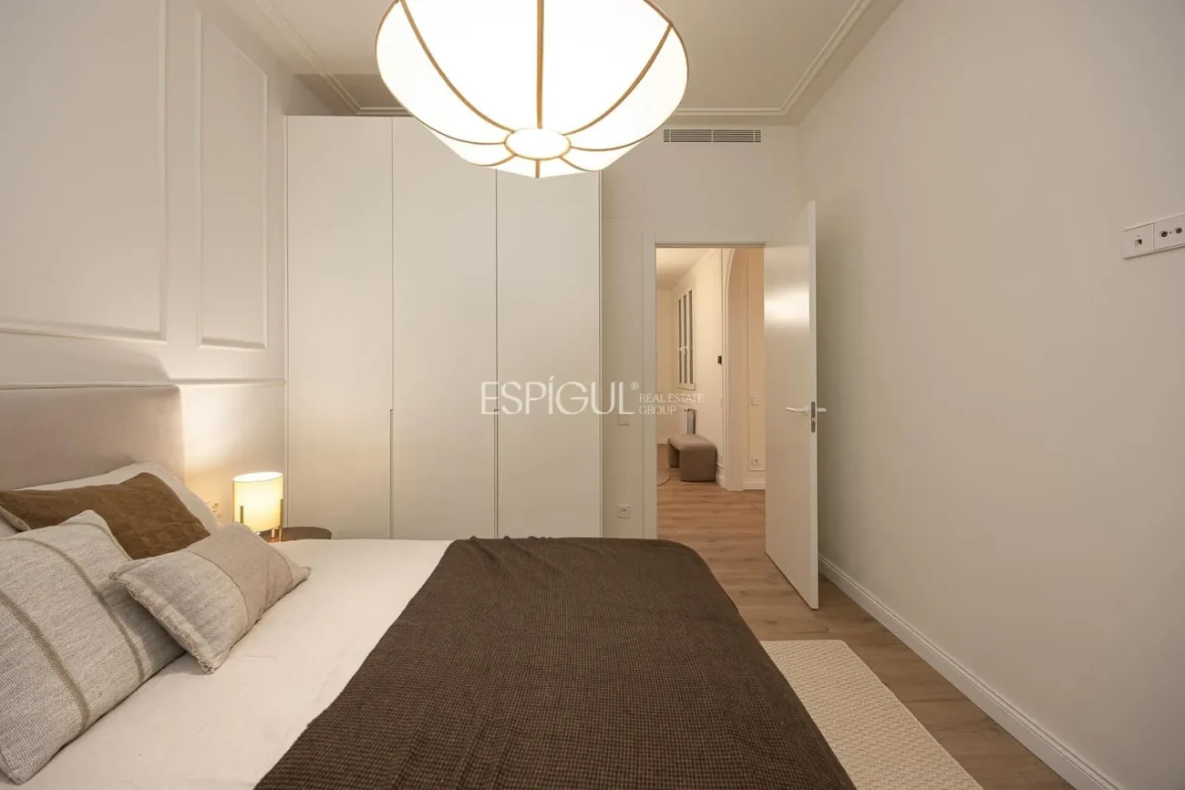 Logement exclusif avec une essence classique et un confort contemporain au cœur de l&rsquo;Eixample Dret