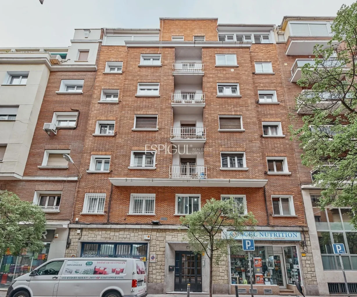 Logement extérieur avec terrasse dans la Calle de Las Naciones, quartier de Salamanca