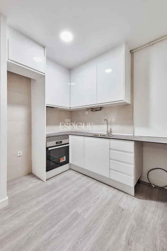 Renovated Apartment Melendez Valdes in Arapiles