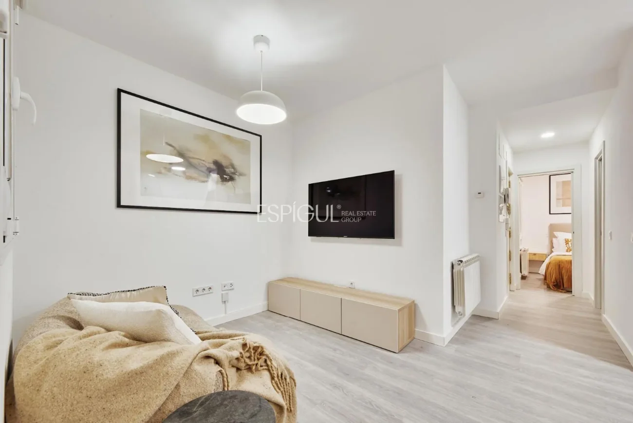 Renovated Apartment Melendez Valdes in Arapiles