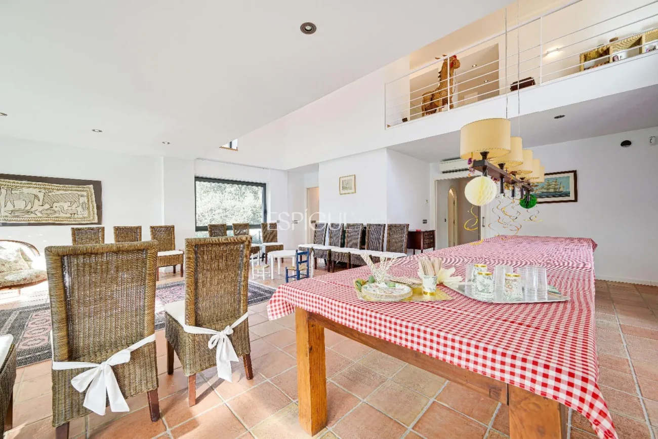 Haus in Fornells Parc mit Pool
