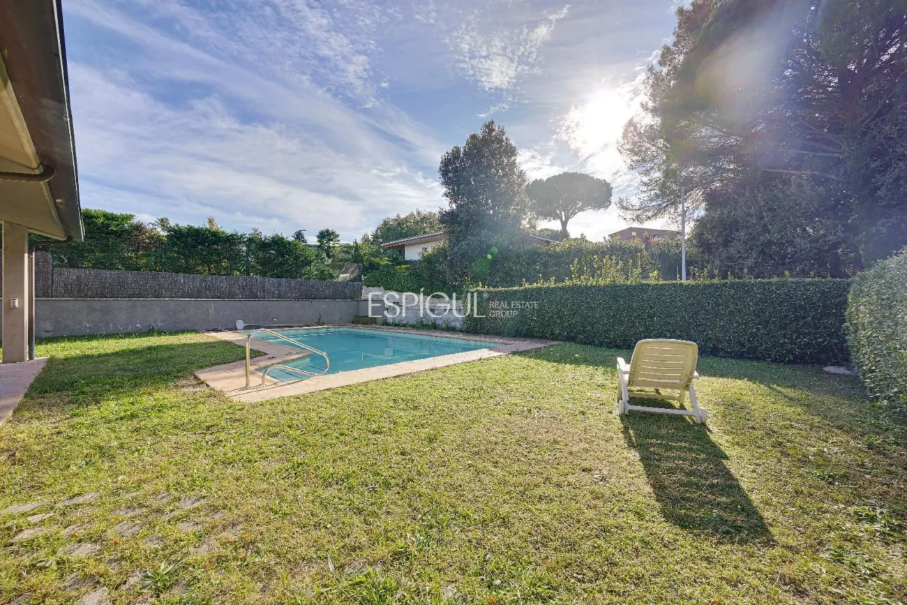 Haus in Fornells Parc mit Pool