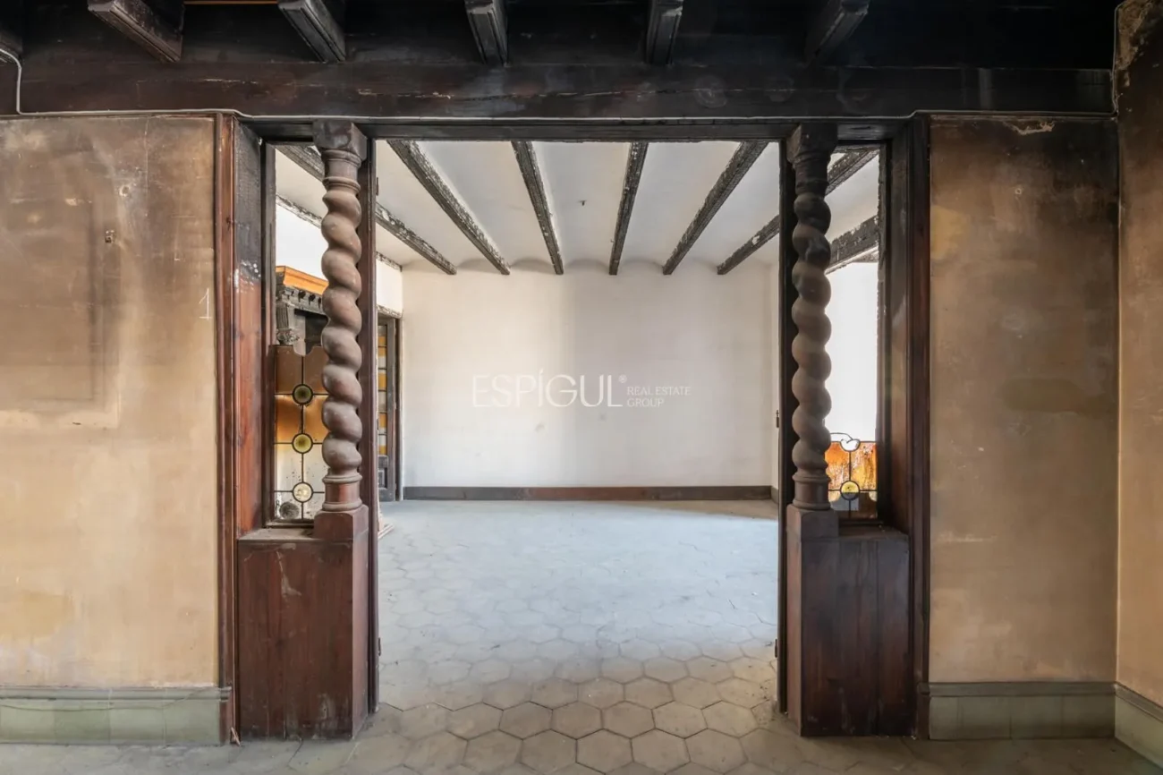 Duplex à vendre dans la rue de Majorque