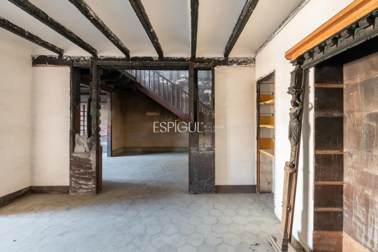 Duplex à vendre dans la rue de Majorque