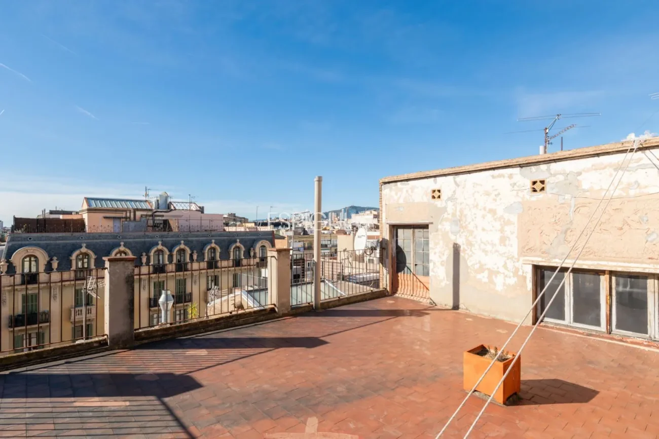 Duplex à vendre dans la rue de Majorque