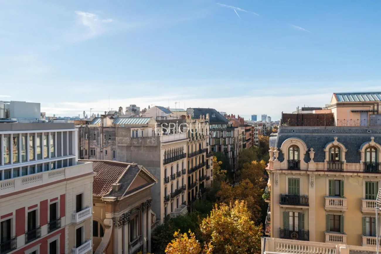 Duplex à vendre dans la rue de Majorque