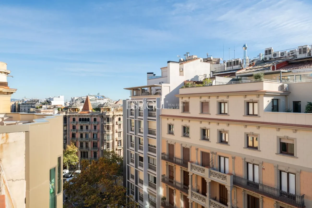 Duplex à vendre dans la rue de Majorque