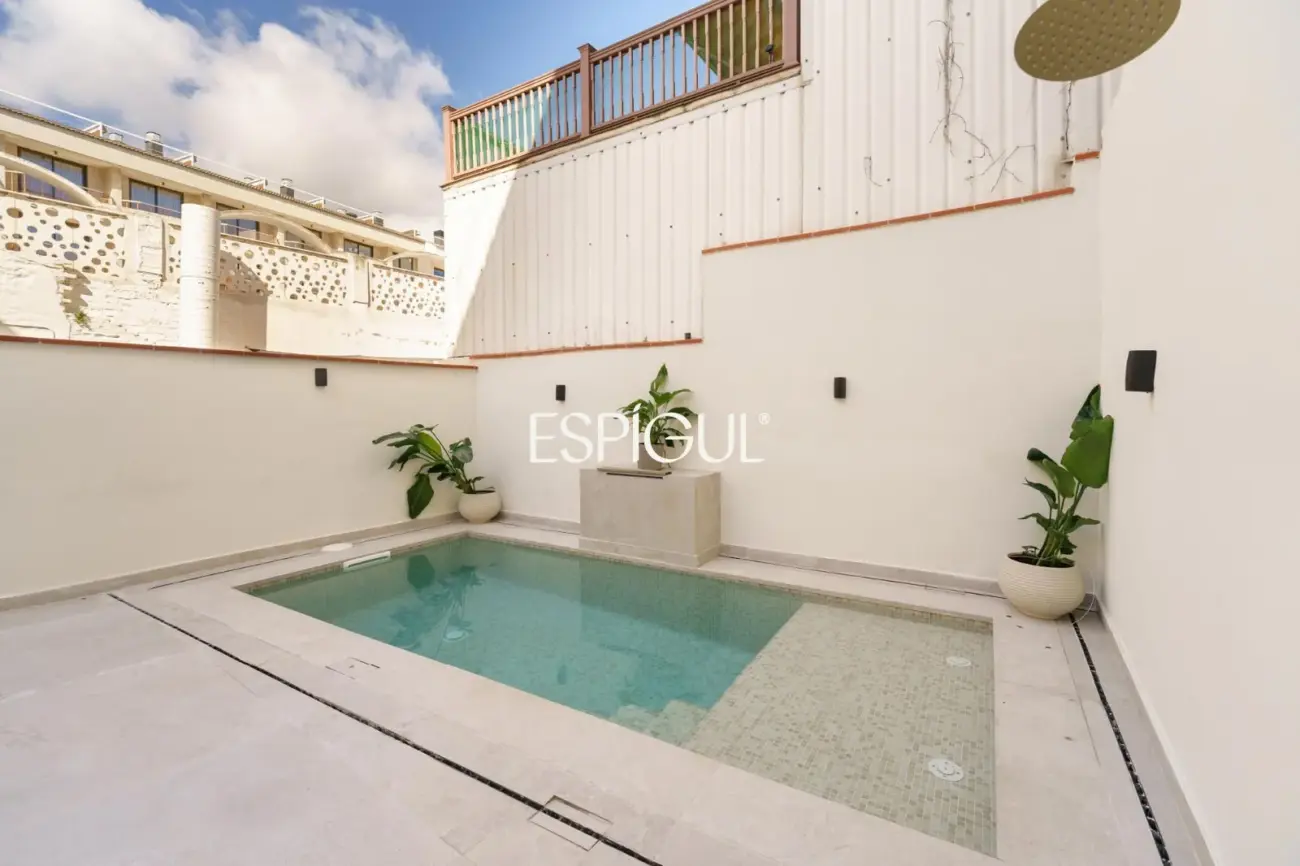 Exclusiva casa de lujo con piscina y spa en el corazón de Calella