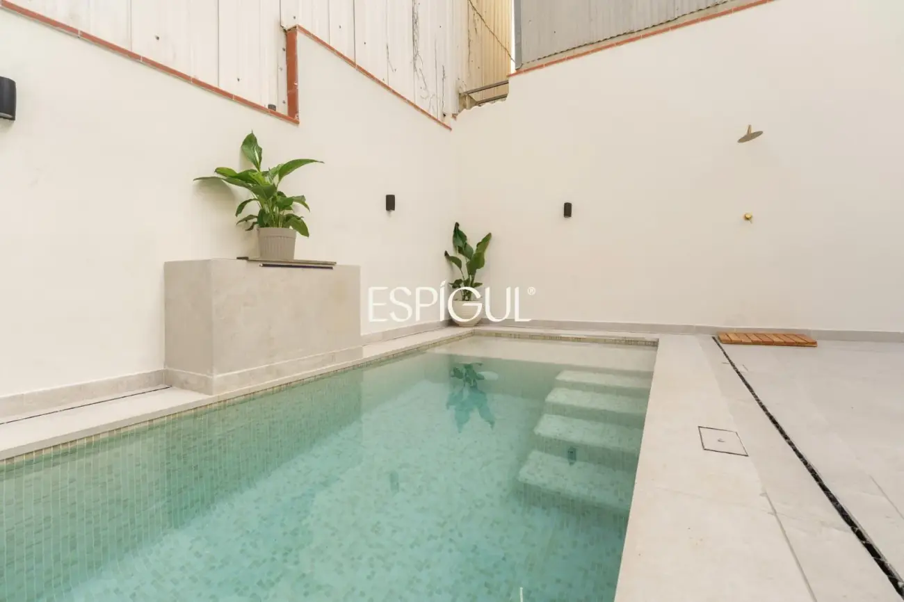 Exclusiva casa de lujo con piscina y spa en el corazón de Calella