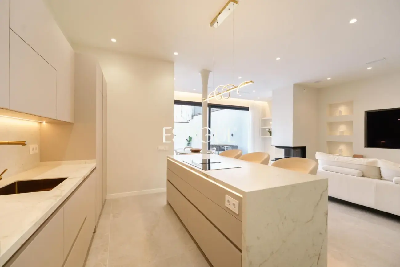 Exclusive luxury house with pool and spa in the heart of Calella
