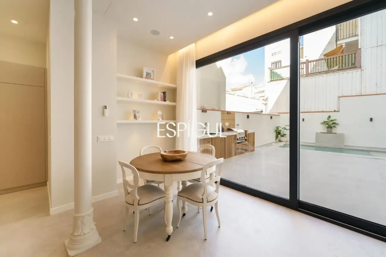Exclusiva casa de lujo con piscina y spa en el corazón de Calella