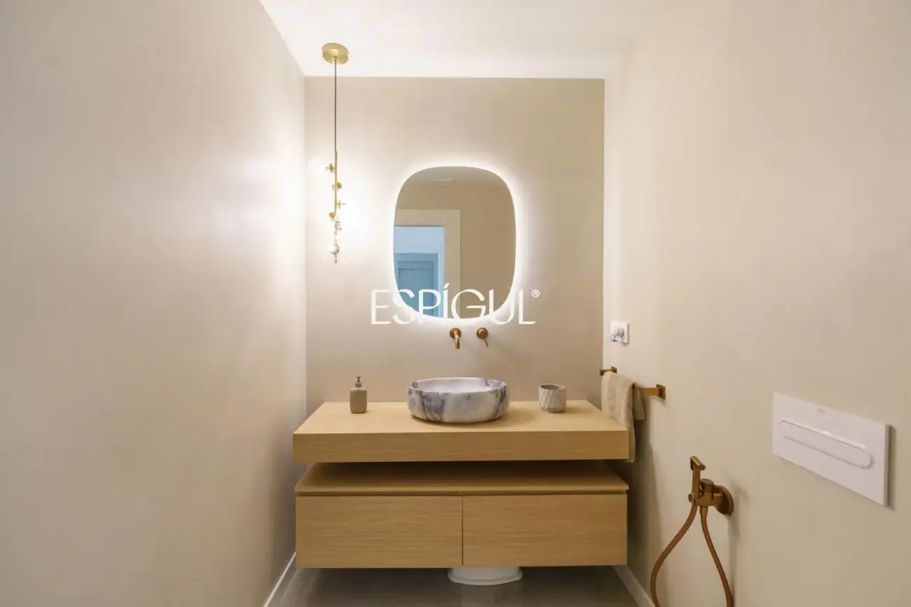 Exclusiva casa de lujo con piscina y spa en el corazón de Calella