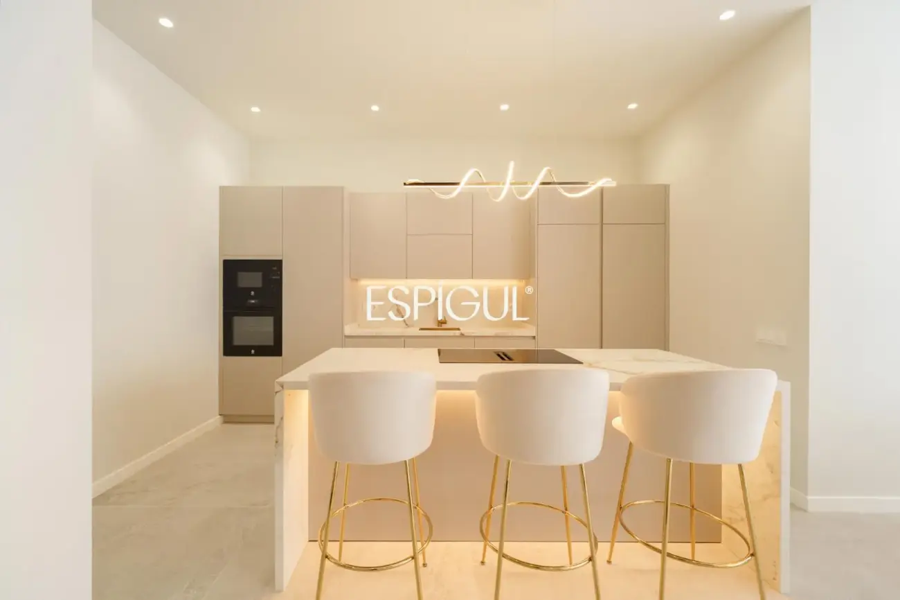 Exclusiva casa de lujo con piscina y spa en el corazón de Calella