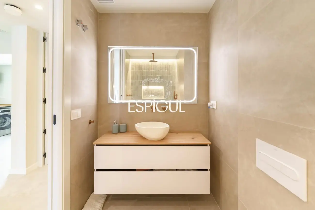 Exclusiva casa de lujo con piscina y spa en el corazón de Calella