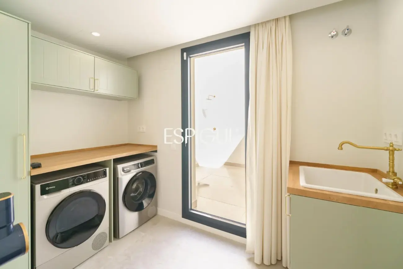 Exclusiva casa de lujo con piscina y spa en el corazón de Calella