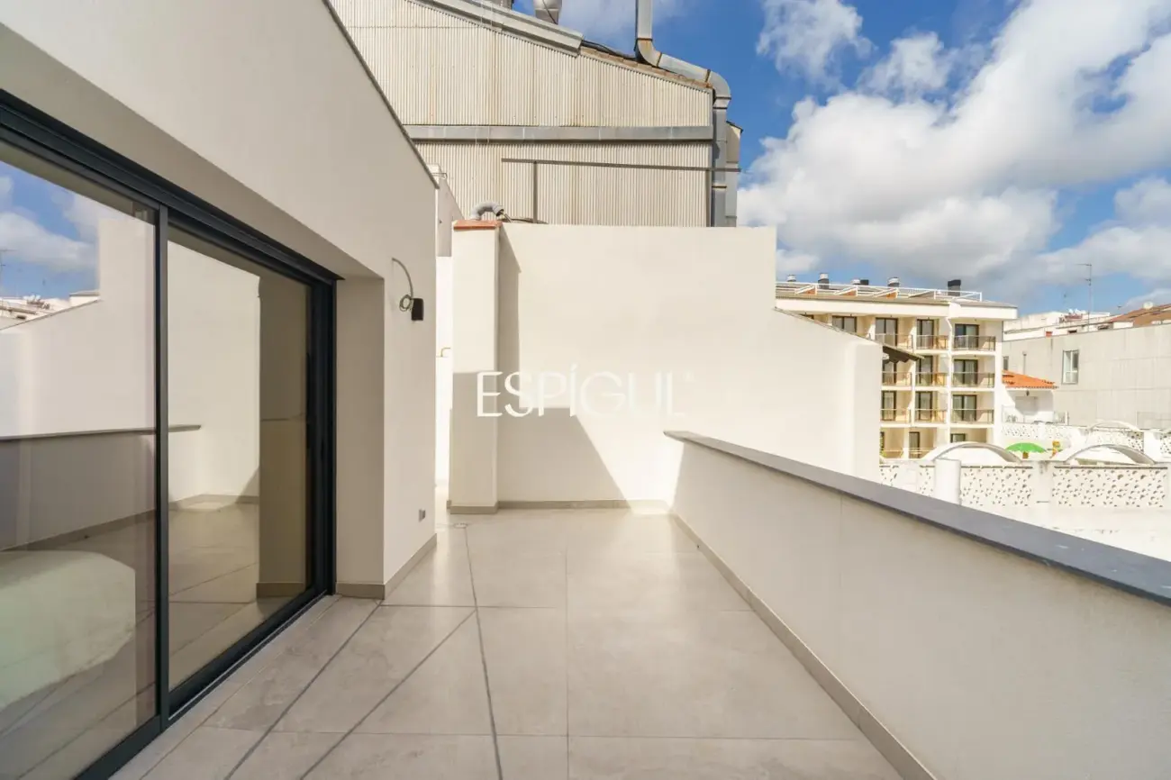 Exclusiva casa de lujo con piscina y spa en el corazón de Calella