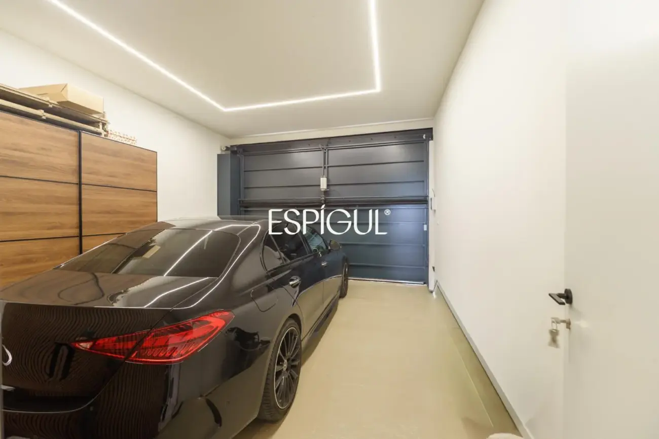Exclusiva casa de lujo con piscina y spa en el corazón de Calella