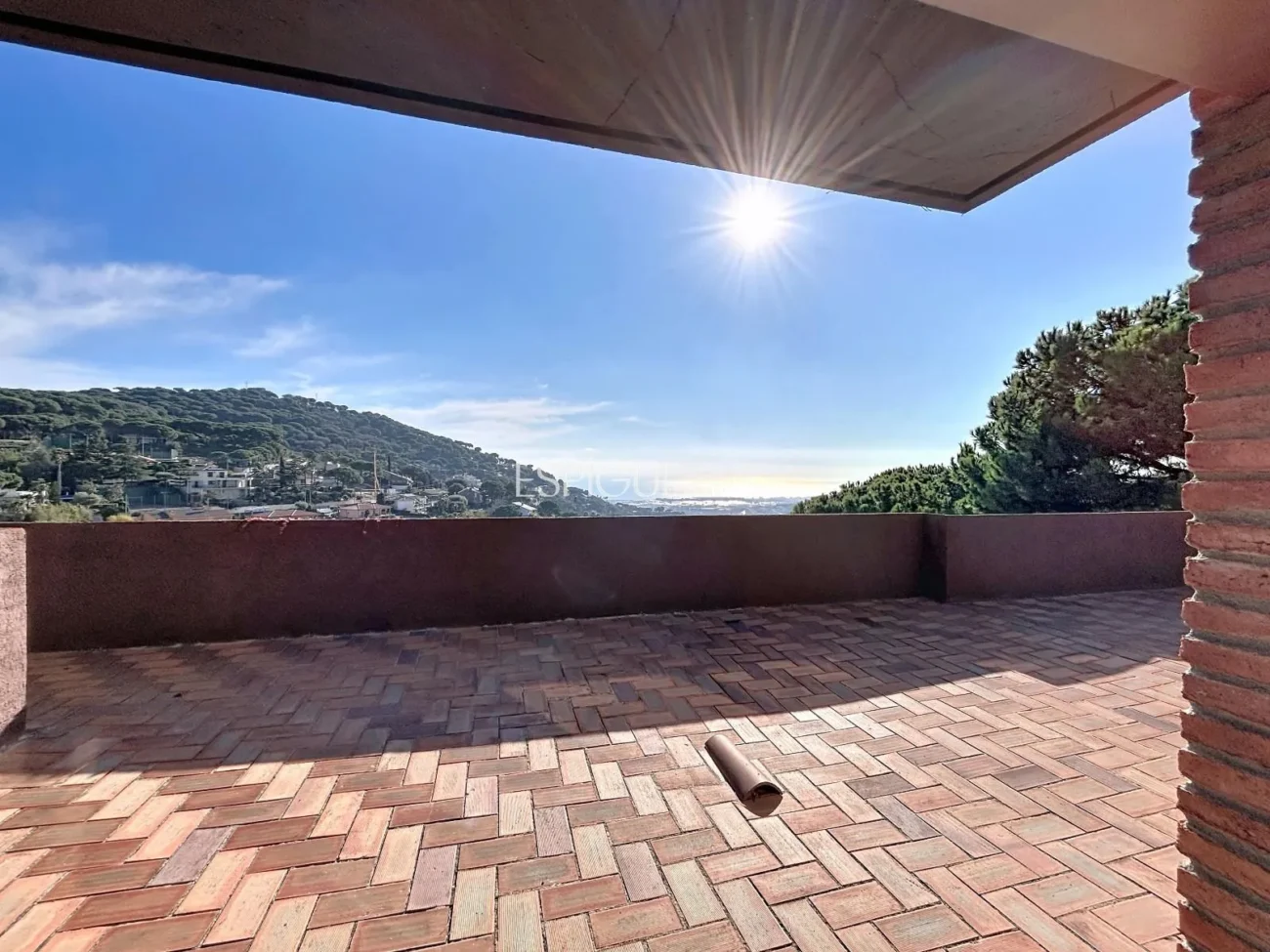 Impresionante casa con vistas panorámicas al mar en Can Tolrà
