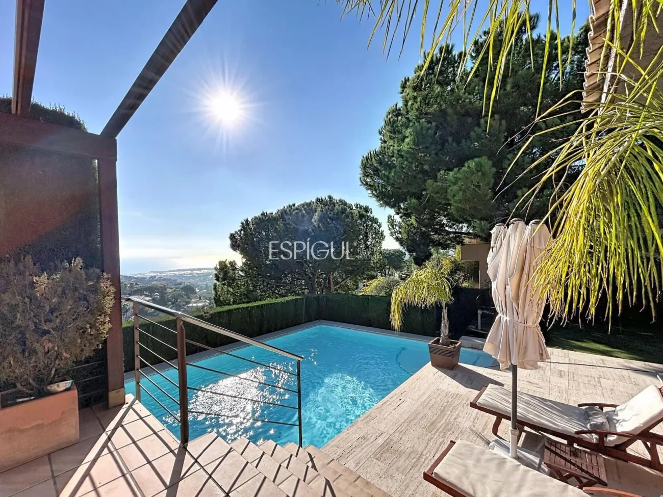 Impresionante casa con vistas panorámicas al mar en Can Tolrà