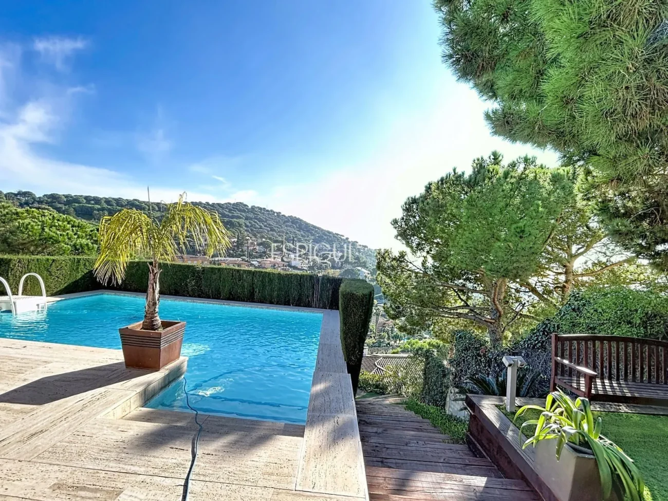 Impresionante casa con vistas panorámicas al mar en Can Tolrà