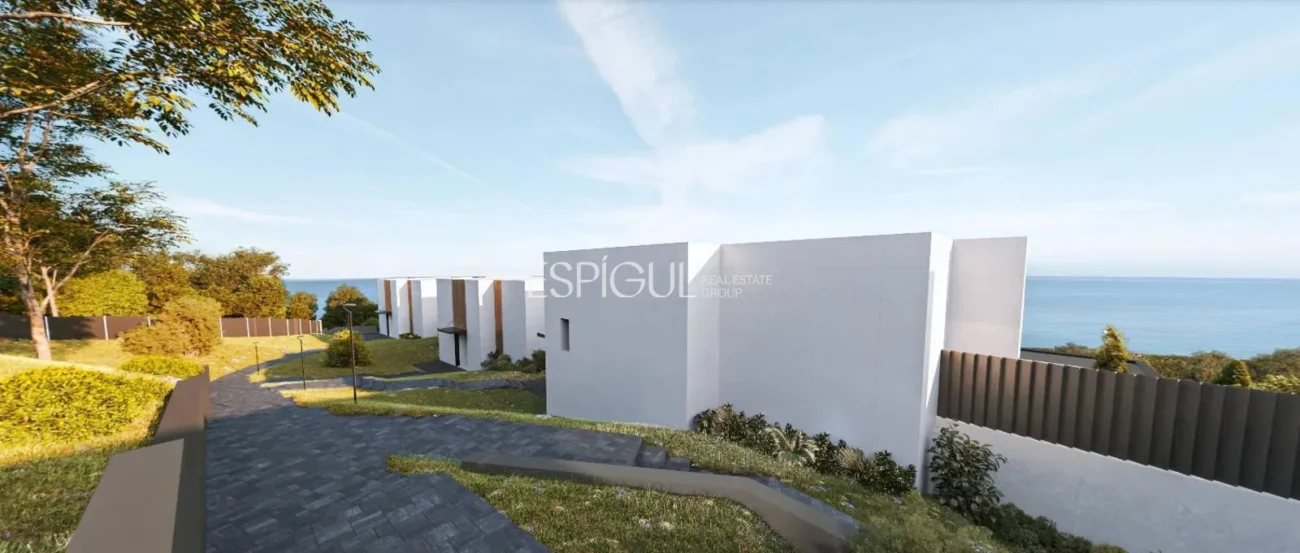 Luxe amb vistes al mar: Exclusives cases d’obra nova amb piscina a Llavaneres