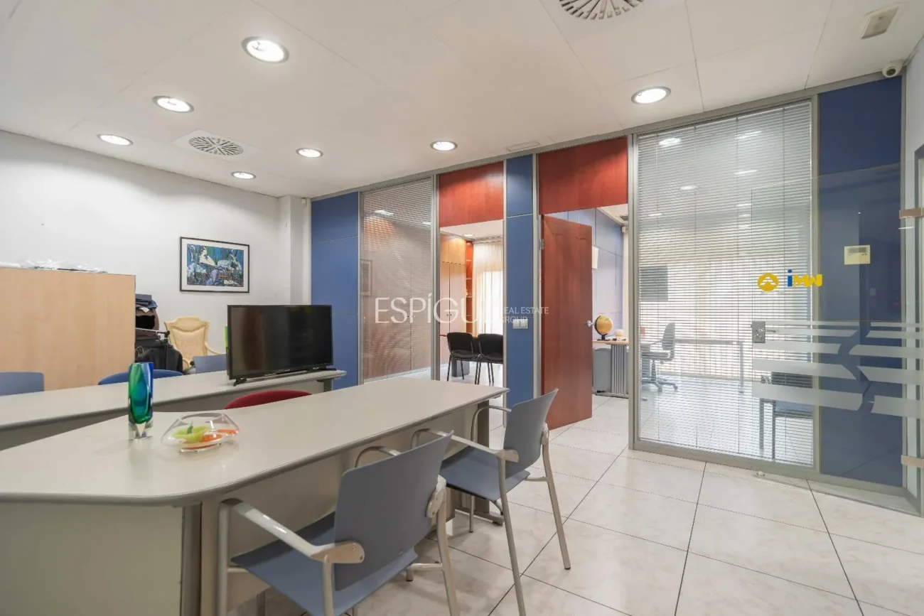 Oficina en venda a Empuriabrava