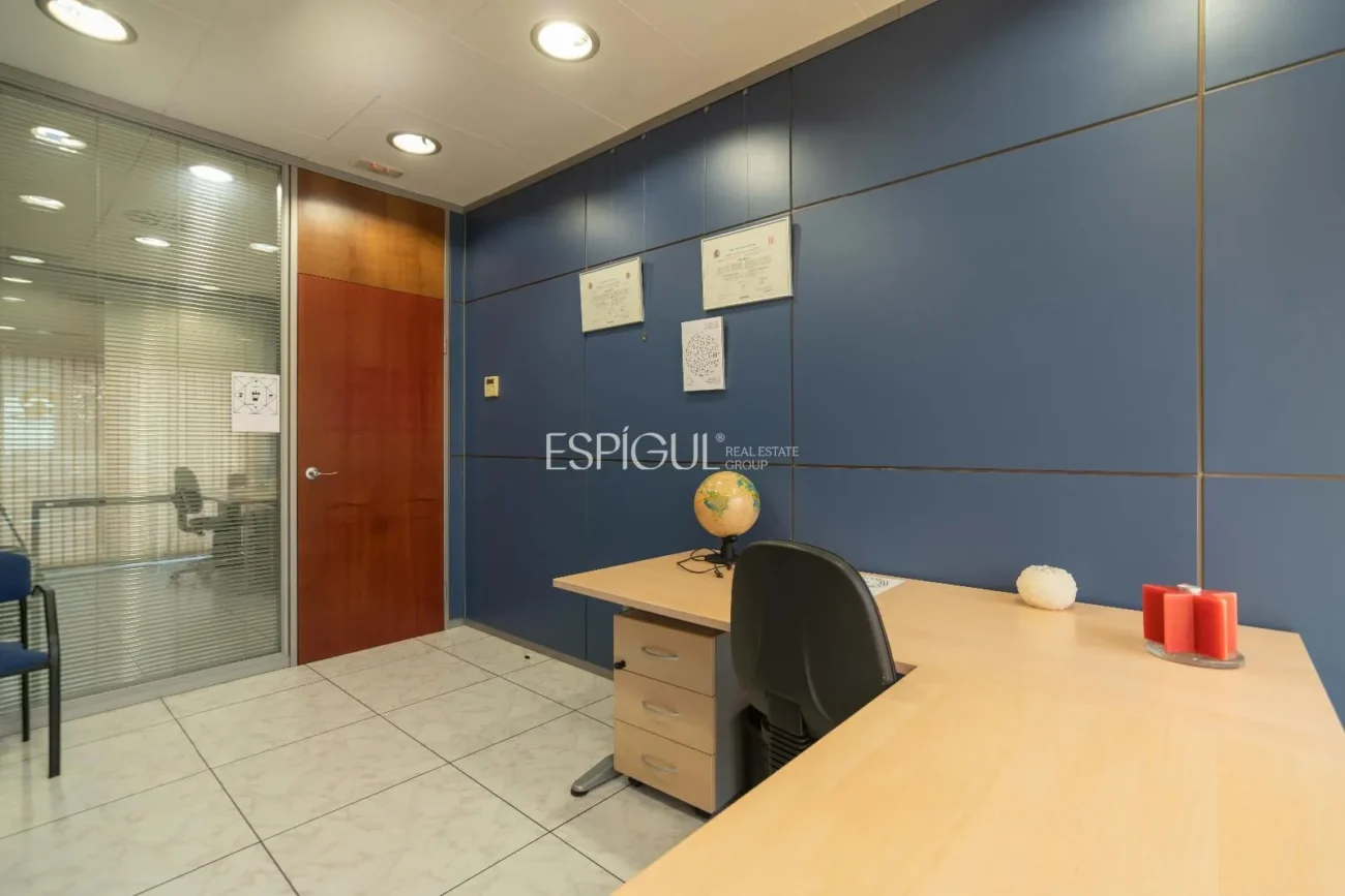 Oficina en venda a Empuriabrava