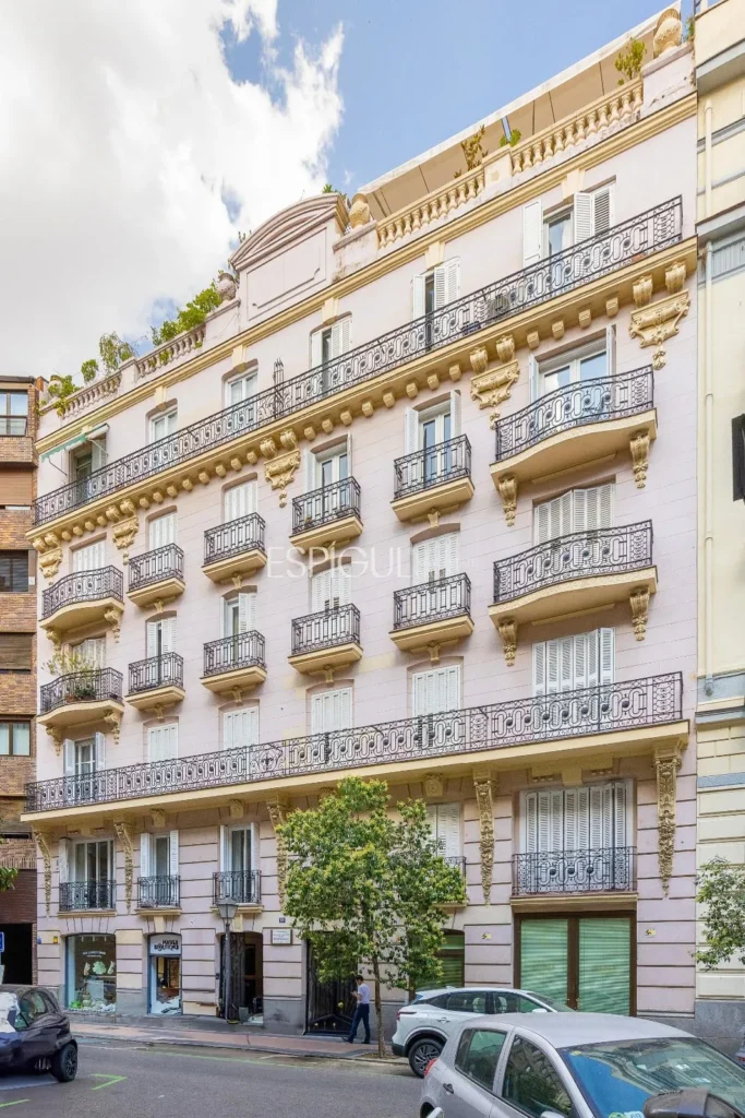 Pis exterior a Núñez de Balboa