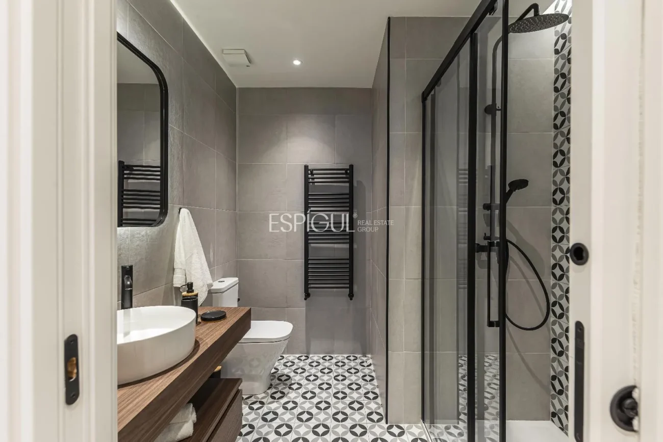 Piso exterior en venta en Pelayo, Justicia