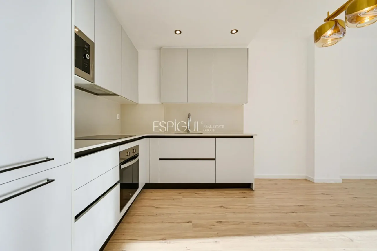 Dúplex con jardín privado en venta en Sants