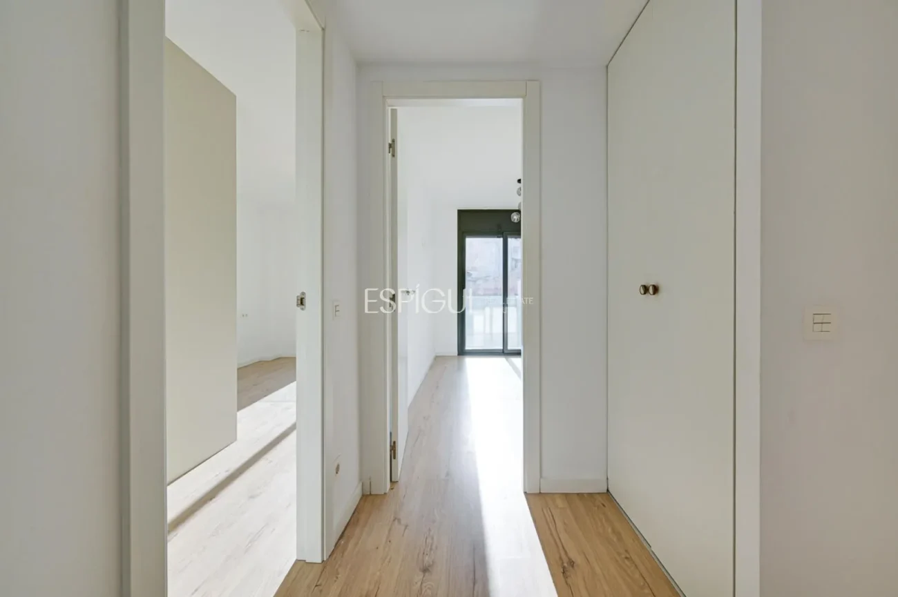 Dúplex con jardín privado en venta en Sants