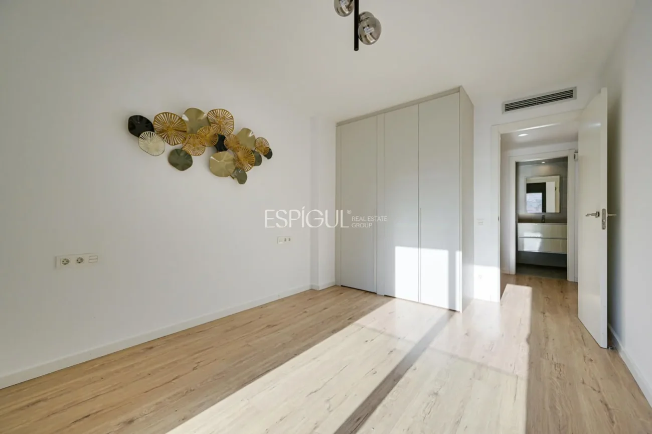Dúplex con jardín privado en venta en Sants