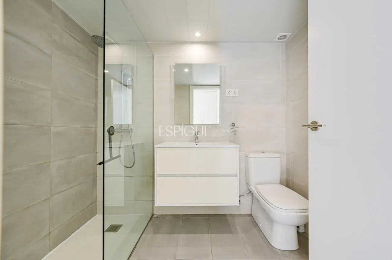 Dúplex con jardín privado en venta en Sants