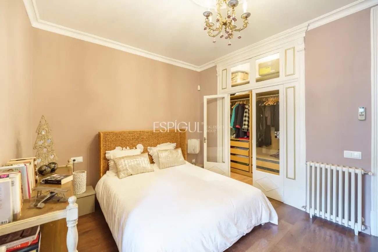 Exclusico piso con terraza privada en Eixample – Sant Antoni
