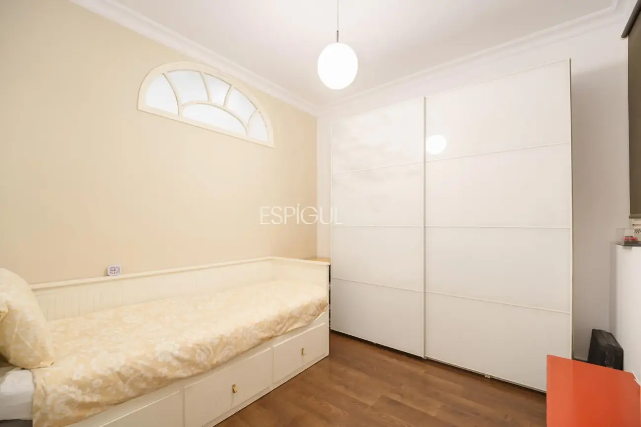 Exclusico piso con terraza privada en Eixample – Sant Antoni