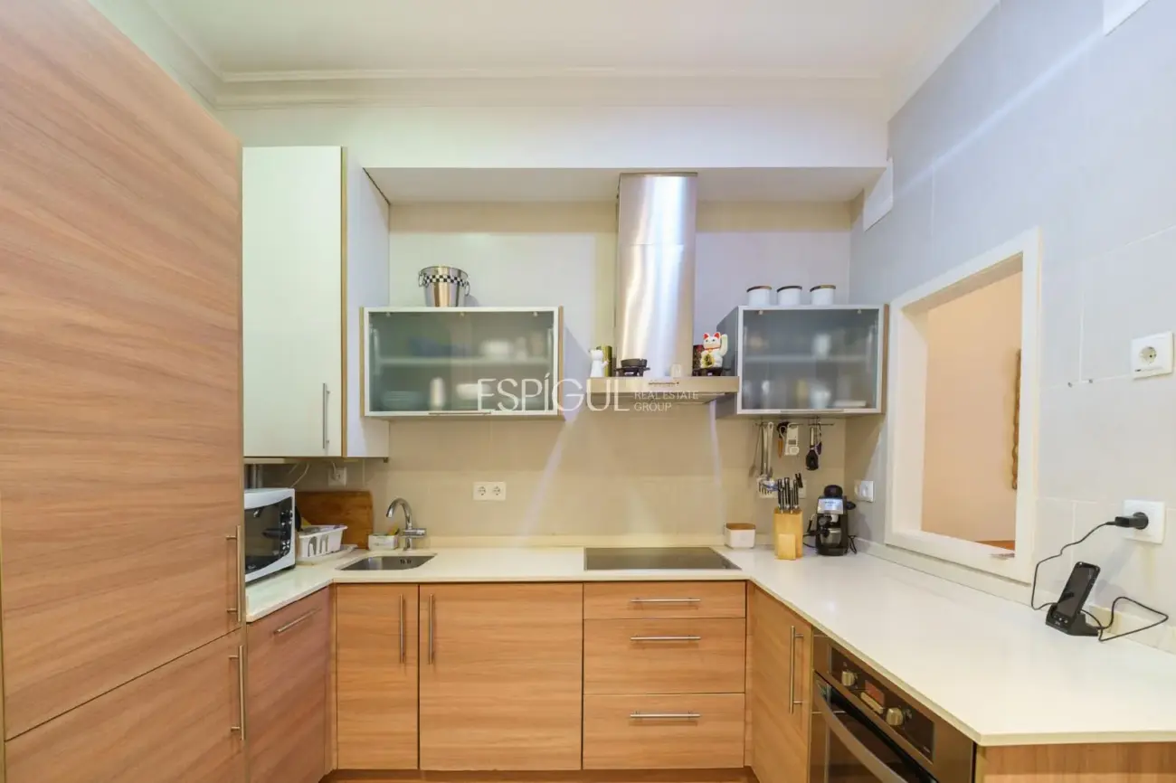 Exclusico piso con terraza privada en Eixample – Sant Antoni